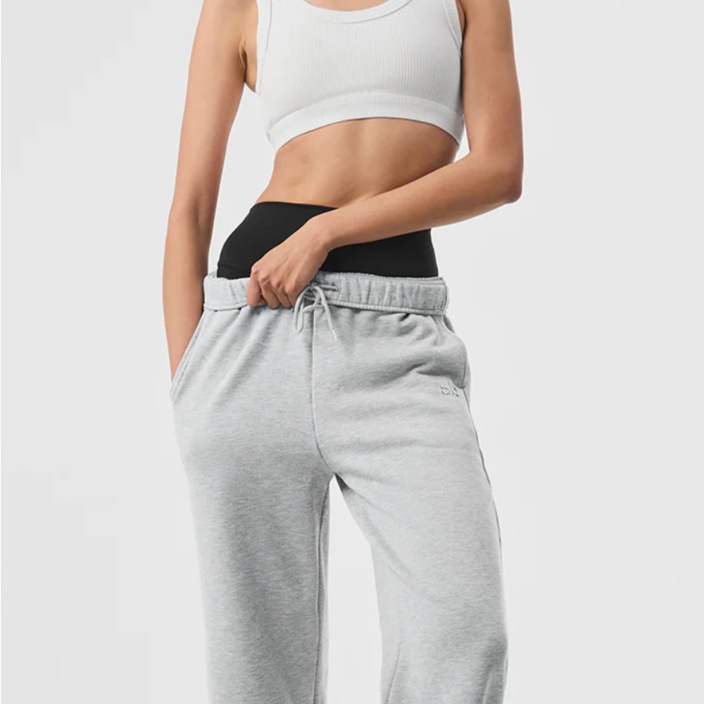 ALO Yoga Heather Gray Sweatpants